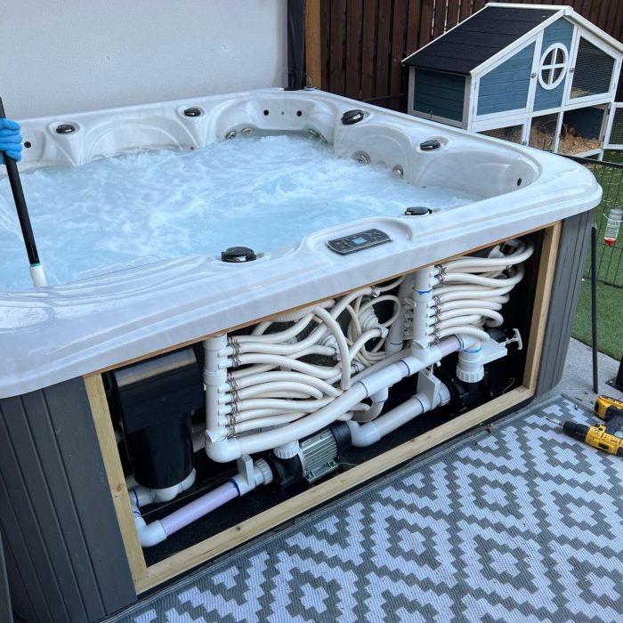 Top Benefits of Hiring a Hot Tub Cleaning Service in Denver | Missa Clean