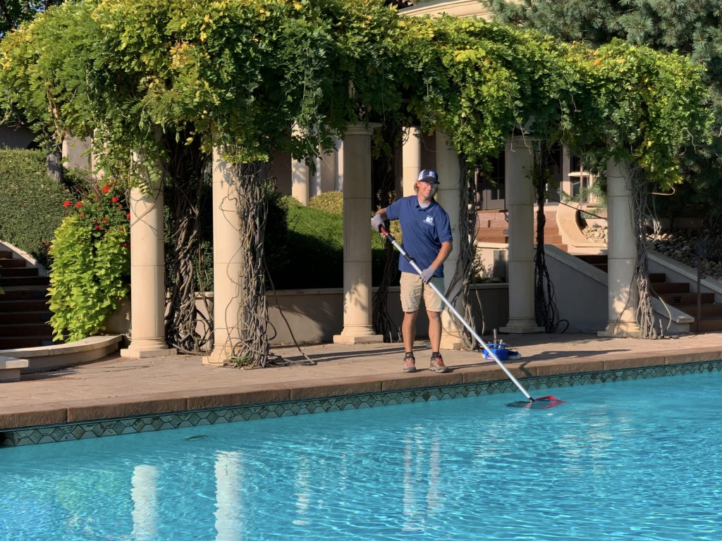How to Prepare Your Pool for Summer in Denver 2 Pool Cleaning In Denver | Pool Cleaning Service | Missa Clean